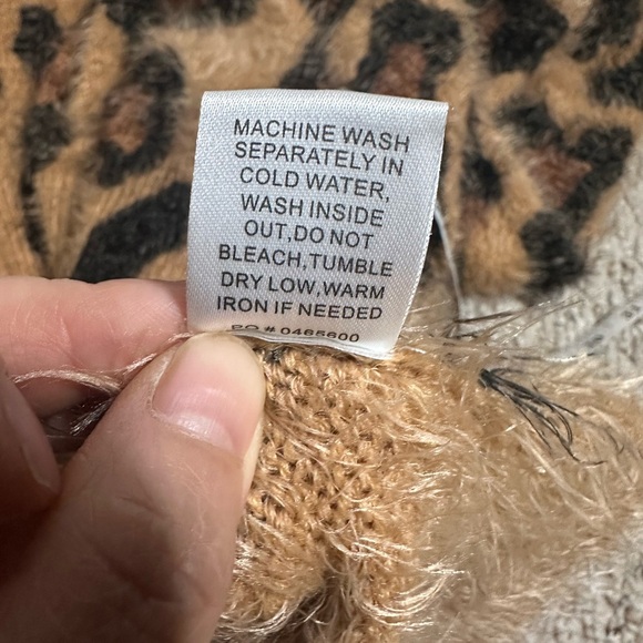 SHOW ME YOUR MUMU WOMEN'S CHEETAH FEVER SWEATER SIZE XL - Picture 12 of 12